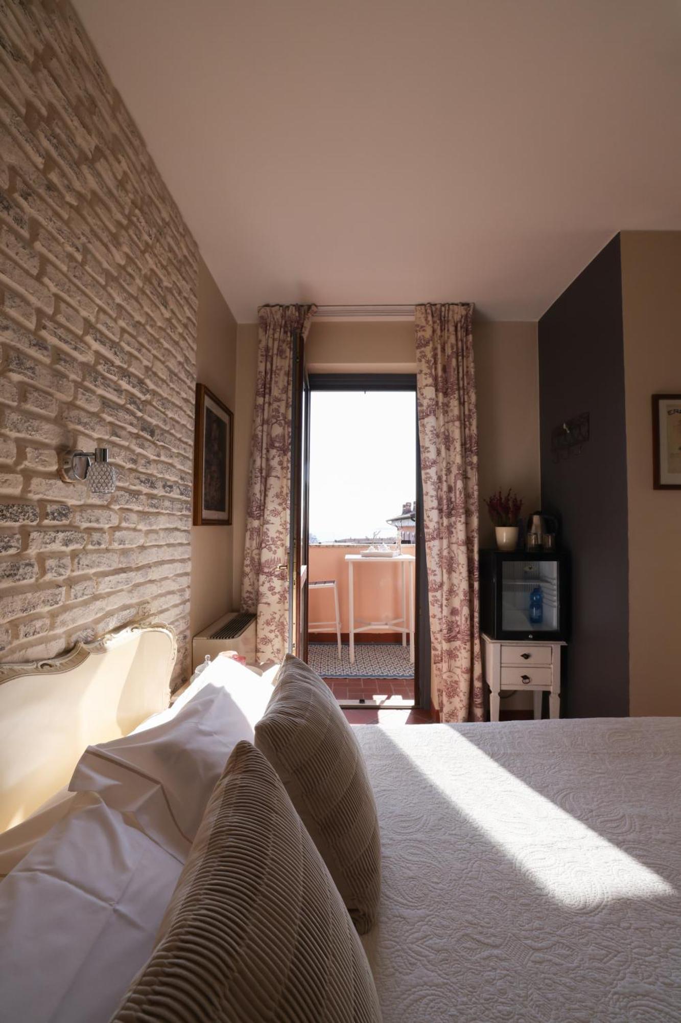 Hotel Florence Manerba del Garda Quarto foto