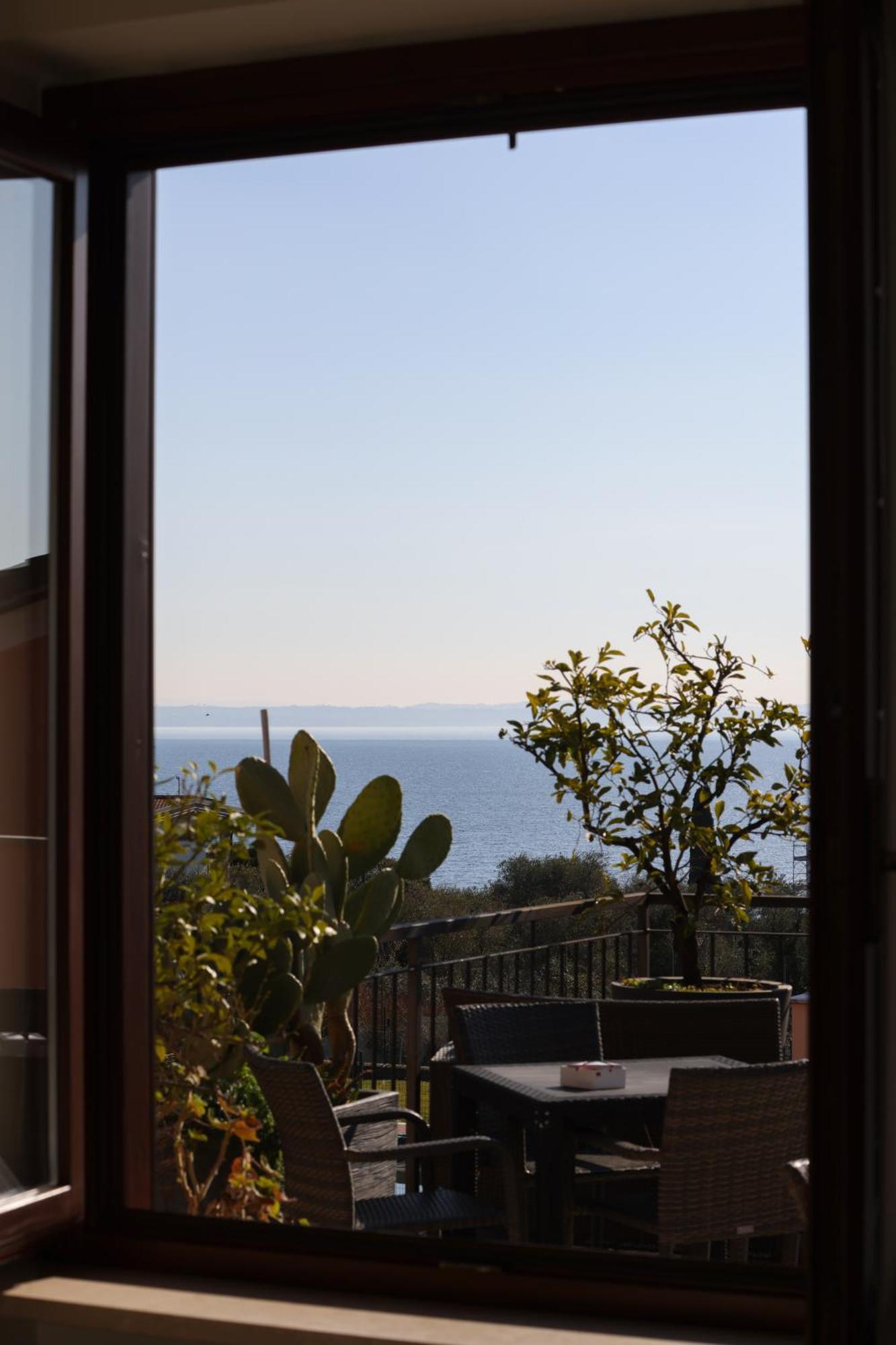 Hotel Florence Manerba del Garda Quarto foto