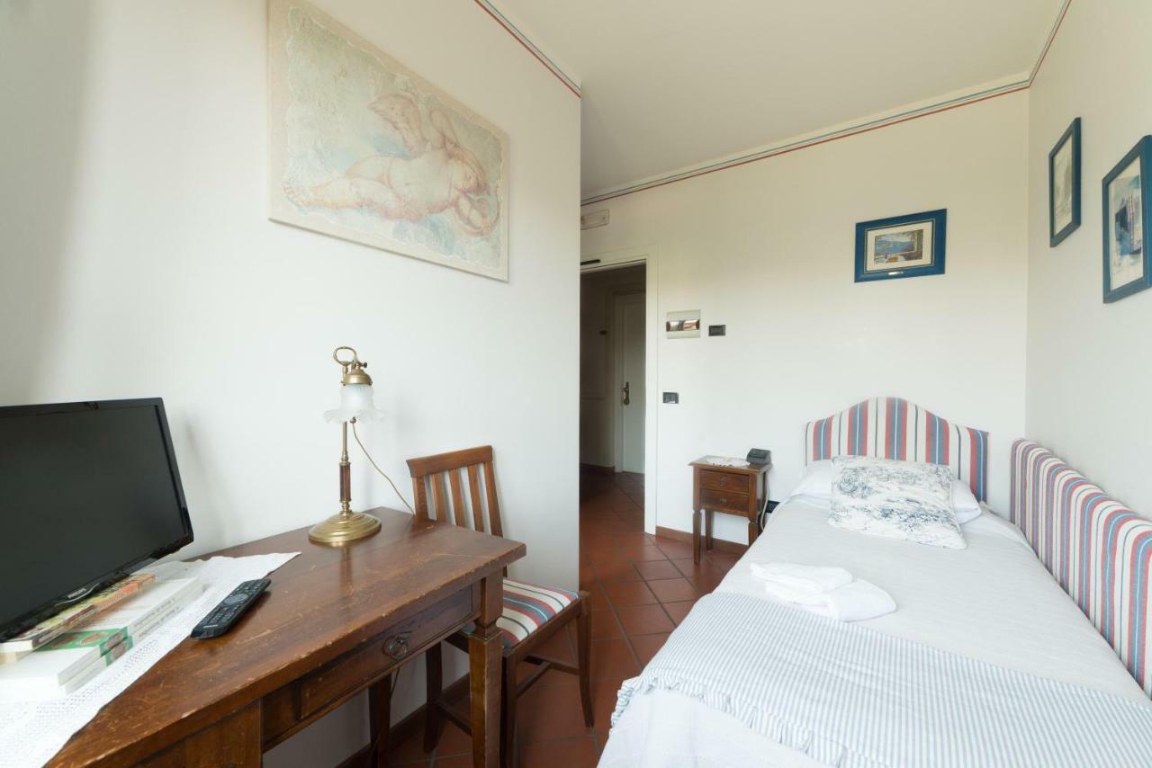 Hotel Florence Manerba del Garda Exterior foto